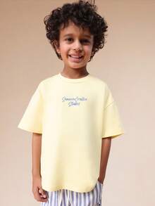 SUMWON Creative Studios 印花宽松短袖T恤和竖条纹休闲裤套装，适合夏季度假穿着 - 黃色 - 查看 3