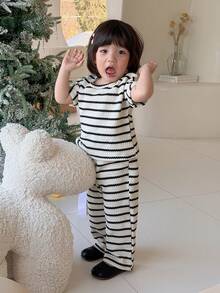 SHEIN Baby Girls' Casual Apricot Striped Jacquard Fabric Round Neck Short Sleeve Top And Striped Pants Set, Suitable For Everyday Wear, Spring/Summer - Apricot - View 6