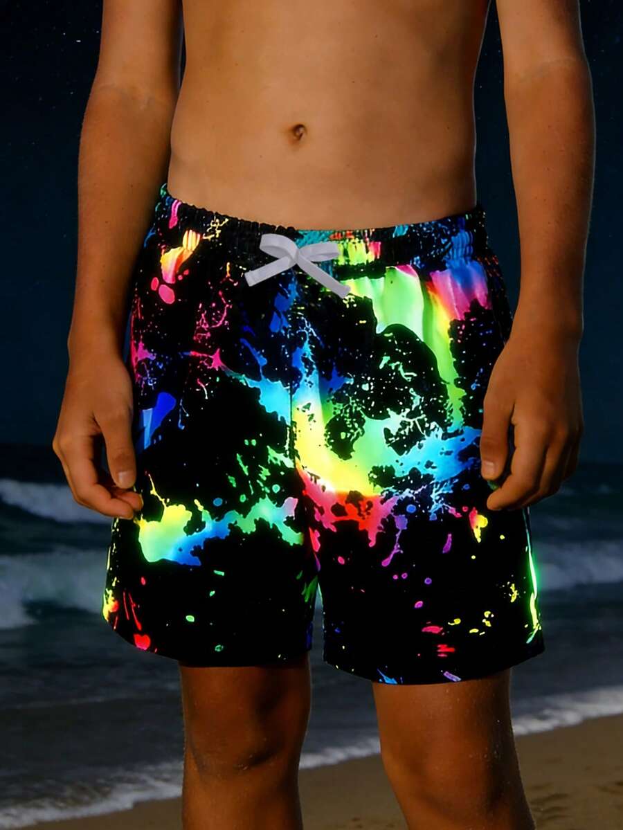 SHEIN Teen Boy Drawstring Waist Graffiti Print Casual Versatile Beach Swim Shorts