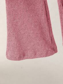 SHEIN 女童休闲T恤套装，不规则高领针织抓绒纯色长袖T恤上衣搭配米色休闲喇叭裤，两件套，适合春、秋、冬、返校季穿着，优雅淑女风，日常、上学、旅行、聚会皆宜。 - 西瓜粉 - 查看 8