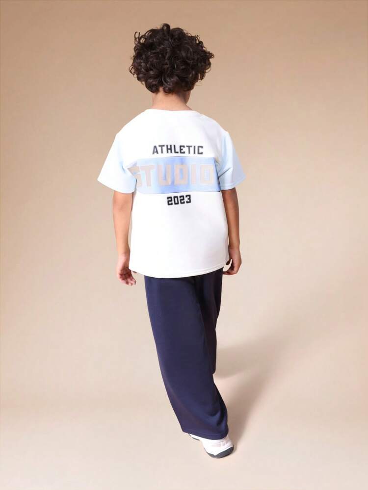 Set di maglietta e pantaloni da tuta Athletic Studios