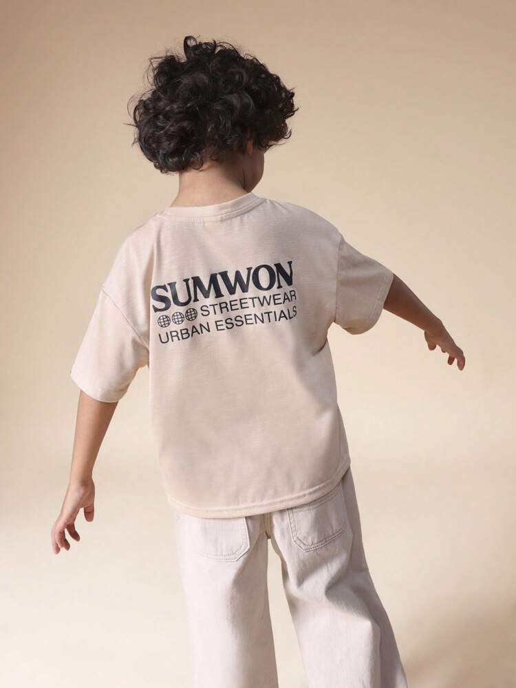 뒷면 프린트가 있는 크루넥 티셔츠