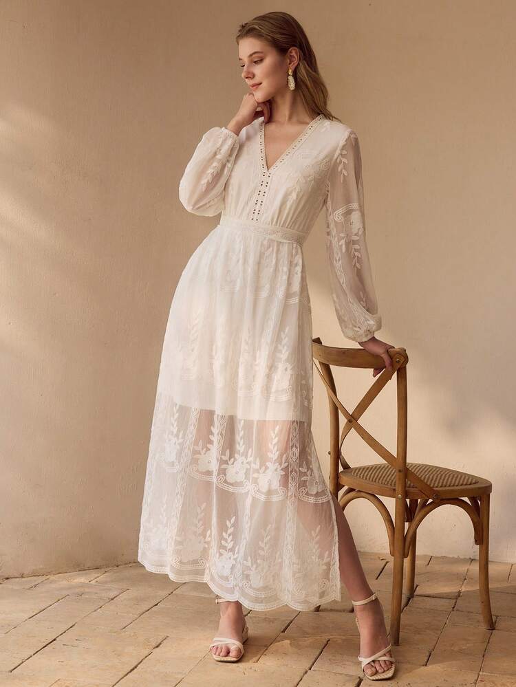 WOMEN'S FLORAL EMBROIDERED HEM SLIT DRESS