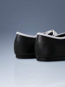 CUCCOO GRLICON Women's Casual Everyday Lace-Up Buckle Comfortable Flat Shoes Valentine's Day