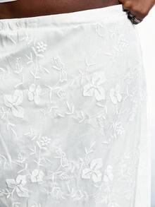 SHEIN EZwear Váy dài mùa hè thường ngày bằng vải jacquard màu trơn cỡ lớn cho nữ - trắng - Xem 4