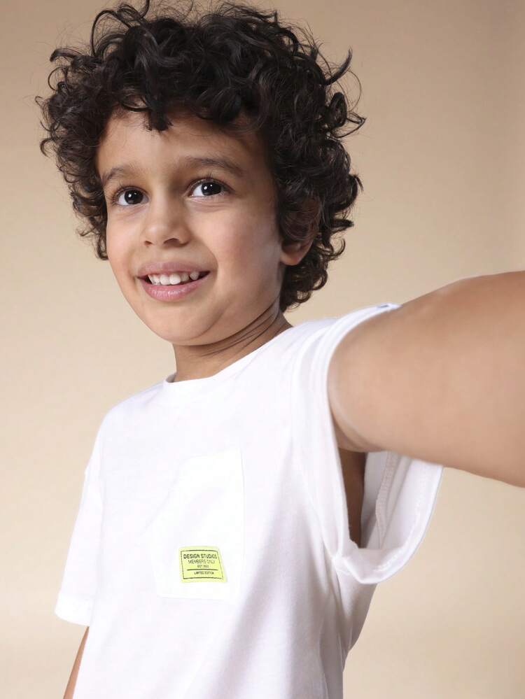 Crew Neck Tee With Chest Pocket