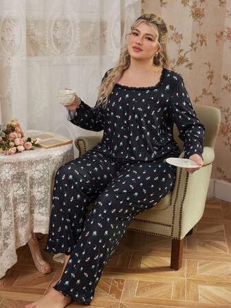 SHEIN Conjunto de pijama de manga larga con cuello cuadrado y adorno de encaje floral romántico