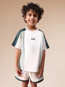 Conjunto de Camiseta e Shorts Colorblock de Verão SUMWON para Meninos com Mangas Curtas, Gola Careca, Casual, Duas Peças, Férias - Multicolorido - Visão 3