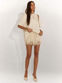 SHEIN BAE Quần short nữ mùa hè đơn giản, màu trơn, phối ren tương phản, cạp chun, thích hợp cho kỳ nghỉ hè, thanh lịch, mùa hè, đi nghỉ mát, thường ngày, quần short ren, quần short ren satin, đi chơi, phong cách thường ngày cho nữ. - Màu be - Xem 4