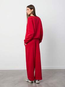 SURIMA 2pcs Red Women Oversized V-Neck Fluffy Fleece Elastic Loose Sweatshirt And Sweatpants Set, Autumn/Winter - Red - View 2
