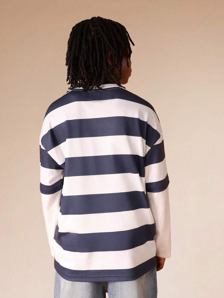 Camiseta de manga larga a rayas con estampado gráfico