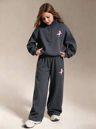 Casuvi Kids 2件套少女复古风灰色刺绣半拉链连帽衫和裤子套装，适合春秋季上学、户外活动和运动穿着。