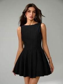 SHEIN Tall 黑色极简交叉领修身A字连衣裙，性感简约纯色夏季连衣裙，适合情人节、婚礼、伴娘等场合，优雅小黑裙 - 黑色 - 查看 5