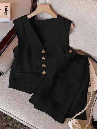 GlowEve CURVE Conjunto de top sin mangas de cuello en V y pantalones cortos de unicolor con bolsillos, casual y elegante, talla grande para mujer