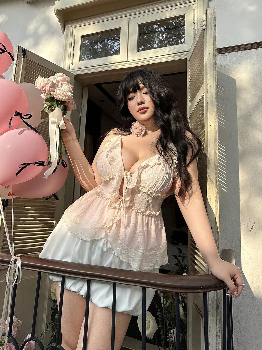 CovetEZ 大码女式粉色上衣，粉色吊带背心，粉色蕾丝衬衫，甜美浪漫，适合春、夏、秋、冬四季穿着，也适合圣诞派对、度假、居家、街头和海滩休闲穿着。粉色荷叶边系带蕾丝吊带背心，可爱夏日上衣，波西米亚风衬衫，迷人夏日衬衫。 - 粉色 - 查看 1