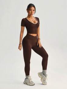 Dewbera 1 Set Coffee Brown Seamless Women's Short Sleeve Sports Set,Backless Contrast Waist Design,Summer Athleisure Gym Yoga Workout Legging Two Piece Set - Coffee Brown - View 6