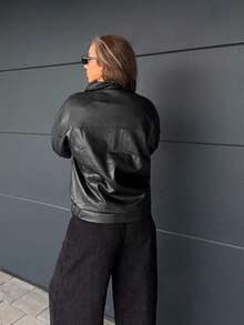 Jeta Ari Drop Shoulder Zip Up PU Cropped Leather Jacket In Fall/Winter - Black - View 2