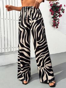 EURMUSE Women Printed And Pocket Detailed Wide Leg Pants - Multicolor - View 4