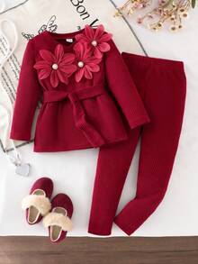 两件套女童罗纹长袖V领T恤（饰有3D珍珠花朵）及裤子套装，优雅初秋时尚装扮 - 紅色 - 查看 3
