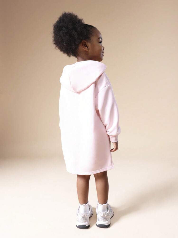 Robe à capuche imprimée avec poche centrale