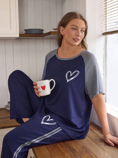 SHEIN Doze Lane Heart Print Raglan Color Block Plus Size Casual Short Sleeve Pajama Set
