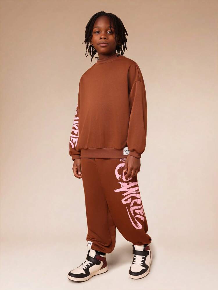 Oversize-Sweatshirt und Jogginghose mit Graffiti-Print