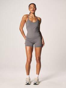 MISSGUIDED Camiseta sin mangas con cuello de pico y espalda de tirantes para actividades de verano y capas casuales - Gris - Ver 5