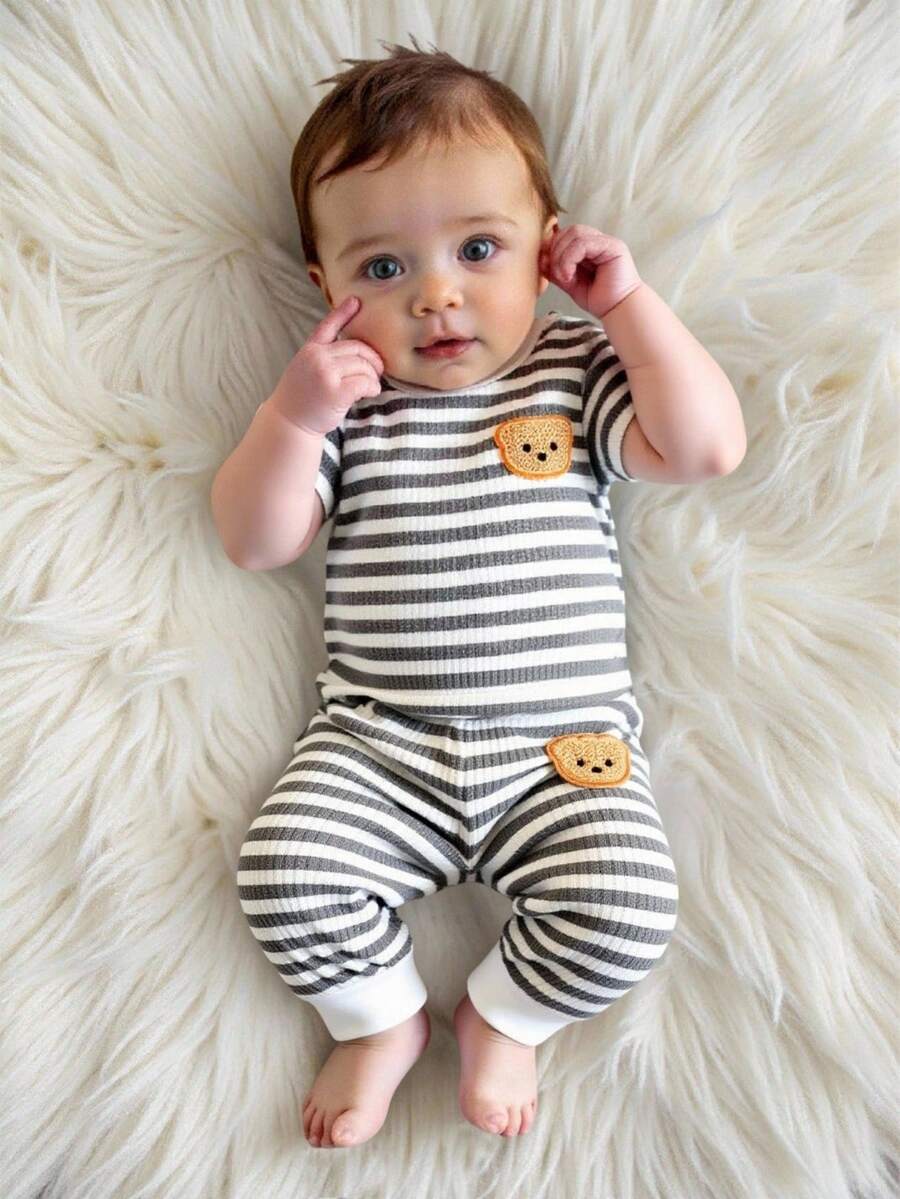 Newborn Baby Bear Ribbed Pants&T-Shirt,Gray & White Stripes,Adorable Bear Applique Decor,Soft & Comfortable Striped Outfit Set For Newborns - Grey - View 1