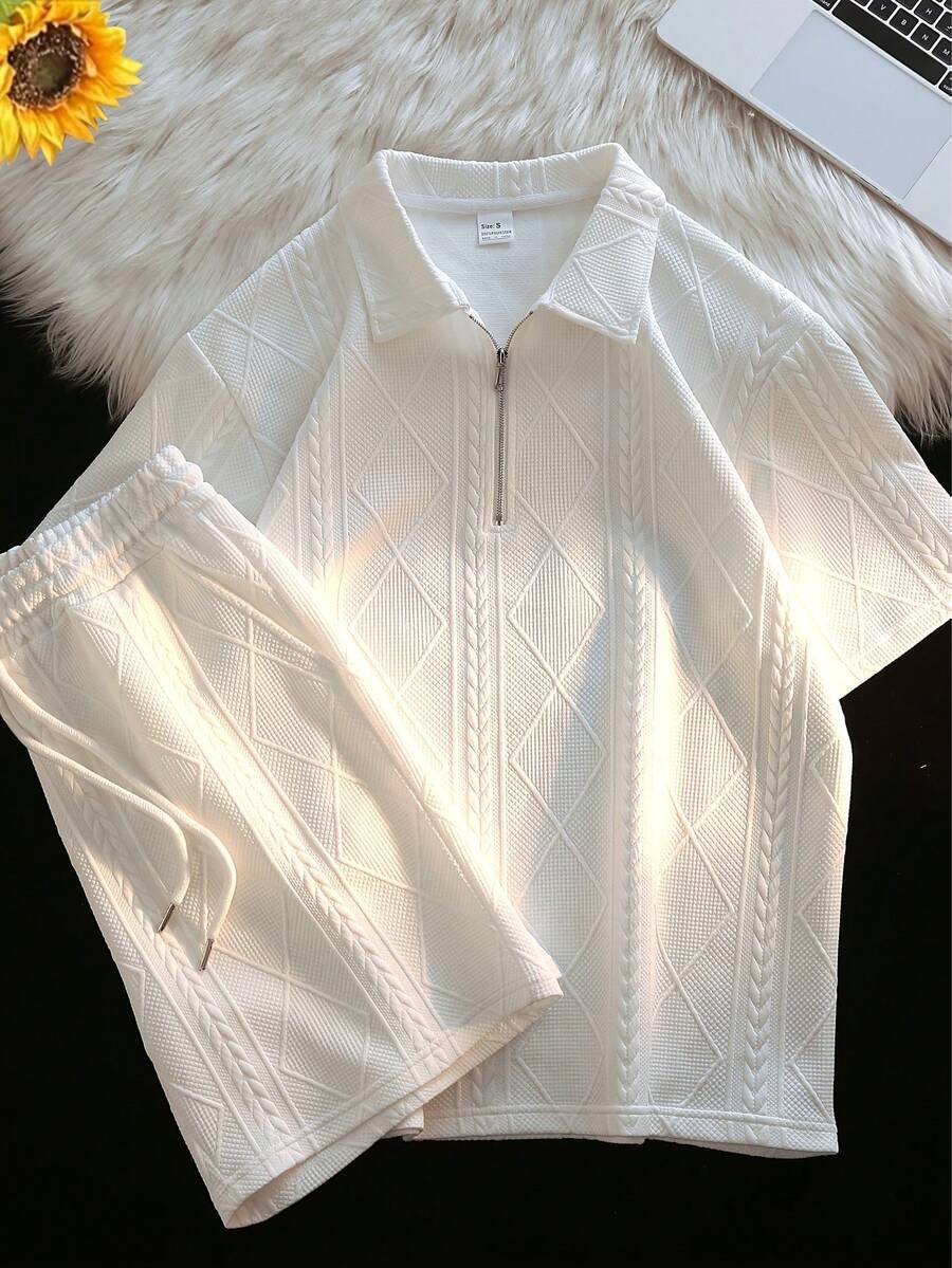 Conjunto informal de inspiración vintage para hombre: camisa con solapas y pantalones cortos. - Blanco - Ver 1