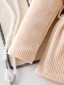 两件套女童罗纹长袖V领T恤配3D珍珠花朵和裤子套装，优雅初秋时尚童装 - 杏色 - 查看 8