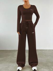 SHEIN EZwear 女款字母印花長袖 T 恤和運動褲兩件套