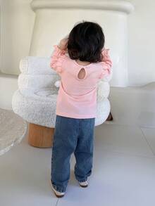 SHEIN 0-3 Jahre Baby Mädchen Frühling/Herbst süßer rosa Rundhals Langarm-Top mit Herz-Stickerei und Jeans-Hose Set, geeignet für Ausflüge, Lässig Bekleidung und Eltern-Kind-Partys - Verschiedenfarbig - Übersicht 2