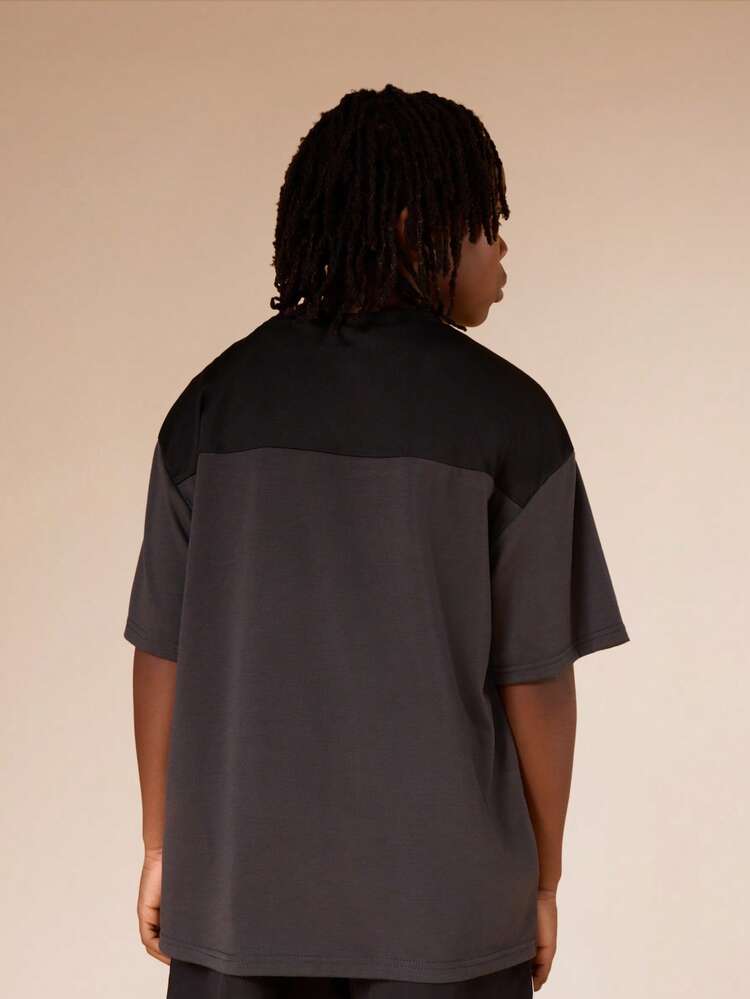 Color Block Crew Neck Top With Chest Text