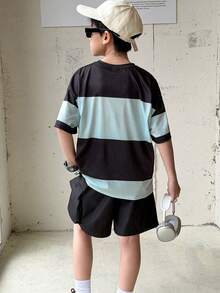 SHEIN 2件套男童时尚休闲百搭舒适两件套：撞色拼接圆领T恤和宽松工装短裤，适合春夏日常穿着、运动、郊游、上学、聚会、节日、拍照等场合。 - 彩色 - 查看 3