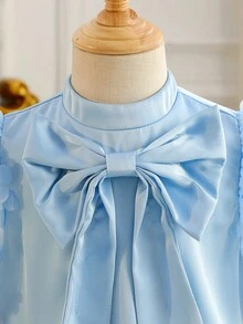SHEIN Glamorique Kids 女童蝴蝶结装饰3D立体花卉网纱泡泡袖连衣裙 - 淺藍色 - 查看 5