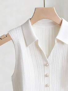 Franclia Áo tank top nữ màu trắng, chất liệu vải dệt kim co giãn cao, cổ polo, cài cúc đính ngọc trai, phù hợp cho đi làm hàng ngày, dự tiệc sang trọng và mặc ở nhà. Thích hợp cho mùa đông, hè, xuân, ngày lễ tình nhân, lễ hội, đi biển, dự tiệc, sinh nhật, tập gym, đi chơi, thanh lịch, nghỉ mát, thường ngày, năm 2006, trang phục tốt nghiệp, trang phục đi làm thường ngày thời trang, trang phục công sở, trang phục thường ngày đa năng và phong cách, trang phục chuyên nghiệp cho giáo viên thành thị. - trắng - Xem 4
