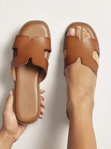 SHUZIA Women's Comfy Everyday Casual Cut-Out Flat Sandals - Maroon - View 2