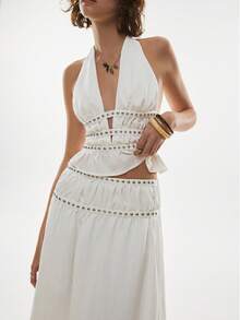 Poéselle Bộ đồ đôi nữ phong cách Boho màu trắng đính đá gồm áo crop-top cổ yếm và chân váy maxi – Kiểu dáng gợi cảm, khoét hở quyến rũ cho kỳ nghỉ hè. Bộ hai mảnh màu trắng, áo crop-top cổ yếm, đồ đi biển, trang phục nghỉ dưỡng, bộ đồ mùa hè đính đá, bộ đồ Boho Chic, phong cách nghỉ mát gợi cảm đính hạt, bộ đồ đôi màu trơn hở lưng gồm áo cổ yếm và chân váy, trang phục nghỉ hè cho nữ. - trắng - Xem 9