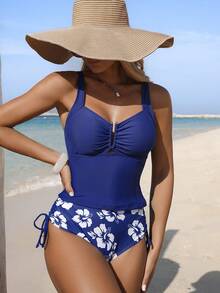 Swim Vcay Women's Beach Vacation Printed Tankini Set - Blue and White - View 4