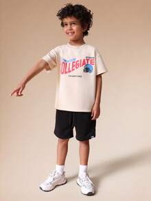 SUMWON Jungen College Champions Muster Kurzarm T-Shirt und Shorts Co-Ord Set mit Fußball Grafik, Sommer Lässig Outfit - Aprikosenfarben - Übersicht 7