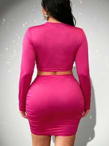 Almamuse Plus Size Solid Color Round Neck Regular Shoulder Long Sleeve Cropped Top With Metal Ring Decor And Mini Skirt 2-Piece Set - Hot Pink - View 7