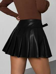 SHEIN PETITE Women's Autumn And Winter Chocolate Brown Solid Buckle Design Pleated PU Leather Skirt,Leather Pleated Skirt, Skater Skirt,Fall Outfits Women,Winter Clothes For Women,Halloween Clothes , Business Casual Woman,Old Money Style Women - Black - View 2