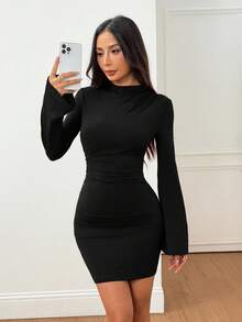 SHEIN PETITE Đầm nữ cổ cao, xếp ly, dáng xòe ngắn, tay dài, thích hợp cho mùa thu/đông, có thể mặc lót hoặc phối cùng trang phục đi chơi, hàng ngày, phong cách công sở thường ngày. - màu đen - Xem 6