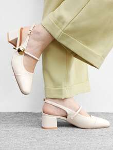 CUCCOO BIZCHIC Women's Classic Low Heel Slip-On Flats, Black Valentine's Day