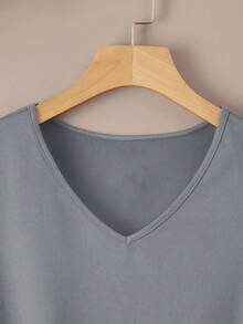 INAWLY Solid V Neck Tee - Grey - View 3