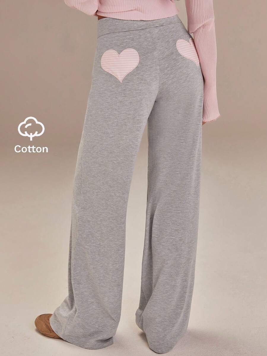 Athîral Women's Grey Wide Leg Sweatpants With Pink Heart Patch, Cute Cozy Lounge Pants For Winter Or Home Wear,New Year,Valentine's Day,Casual,Heart-Patterned Trousers, Comfy Pants, Cute Pants, Sweat Pants For Woman, Cute Bottoms,Spring Break,Summer - Grey - View 1