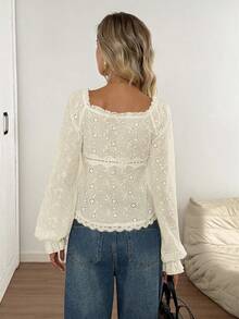 Easowa 方领、荷叶边、泡泡袖、蕾丝拼接、收腰A字衬衫、刺绣、提花面料、休闲优雅OL风女式衬衫 - 杏色 - 查看 2