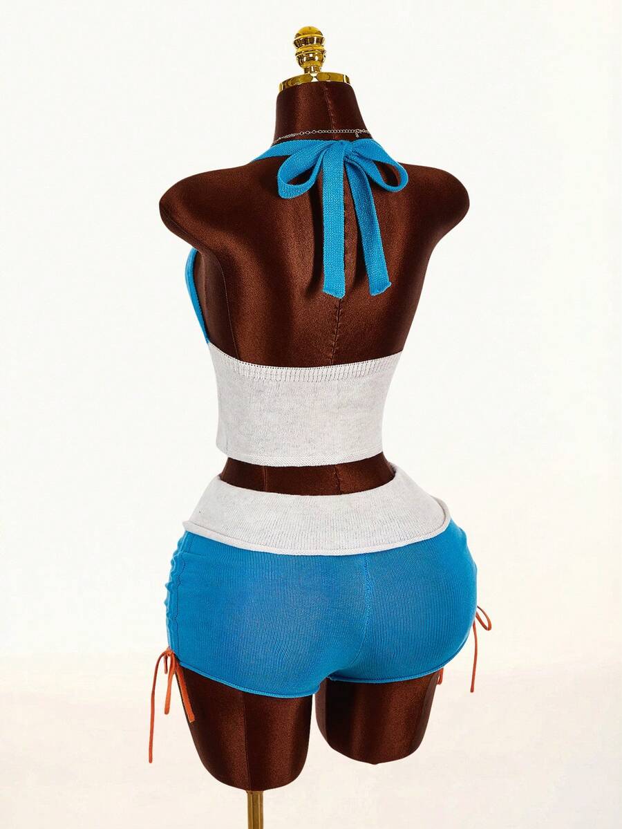 Amplova Conjunto de 2 peças com top de decote halter de tricô com flor 3D em contraste de cor e shorts de tricô de cintura baixa, novo em 2026 - Multicolorido - Visão 1