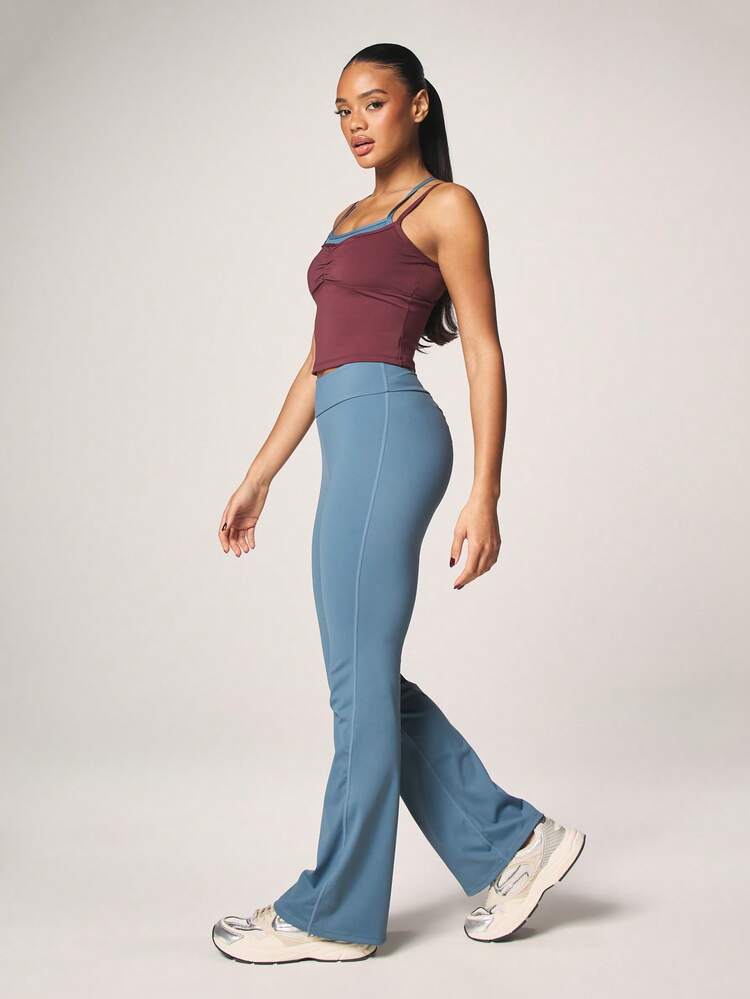 MISSGUIDED Legginsy sportowe z wysokim stanem i rozszerzanymi nogawkami, z marszczeniami na plecach i szerokimi nogawkami, idealne do jogi