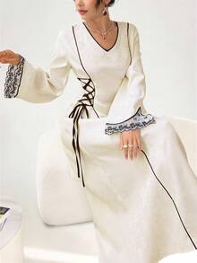 SHEIN Najma Đầm hoa tay dài cổ chữ V thanh lịch, màu tương phản, thắt eo cho nữ - Màu be - Xem 3